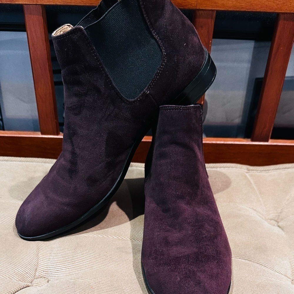 H&M Chocolate Suede Chelsea Boots.